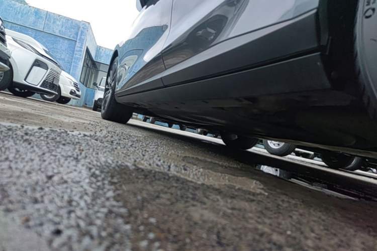Used MG 7 2023 1.5T DCT Elegant & Graceful Edition Left Side Sill