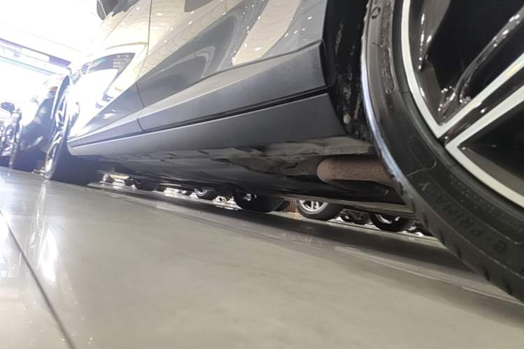 Used MG 7 2023 2.0T Automatic Trophy+ Ignition Glory Edition Left Side Sill