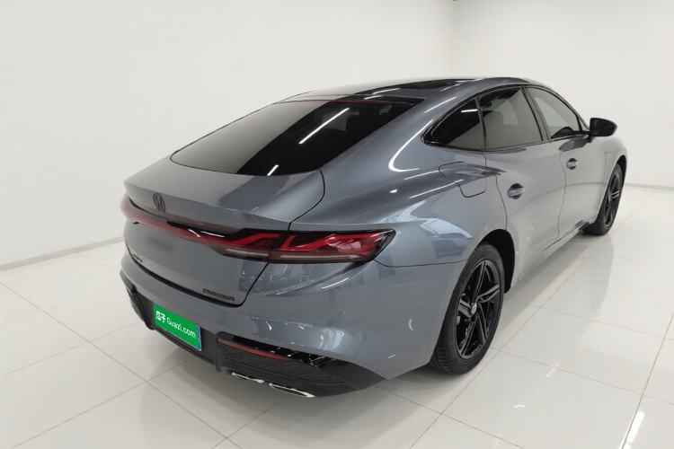 Used MG 7 2023 1.5T DCT Supreme Comfort Edition Rear Right 45 Deg