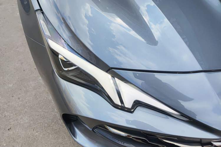 Used MG 7 2023 2.0T Automatic Hunter Luxury Edition Right Front Headlight