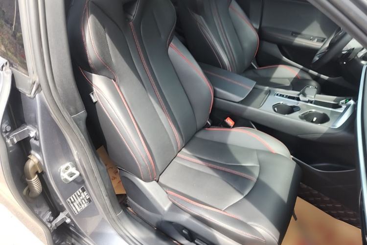 Used MG 7 2023 1.5T DCT Elegant & Graceful Edition Right Front Seat