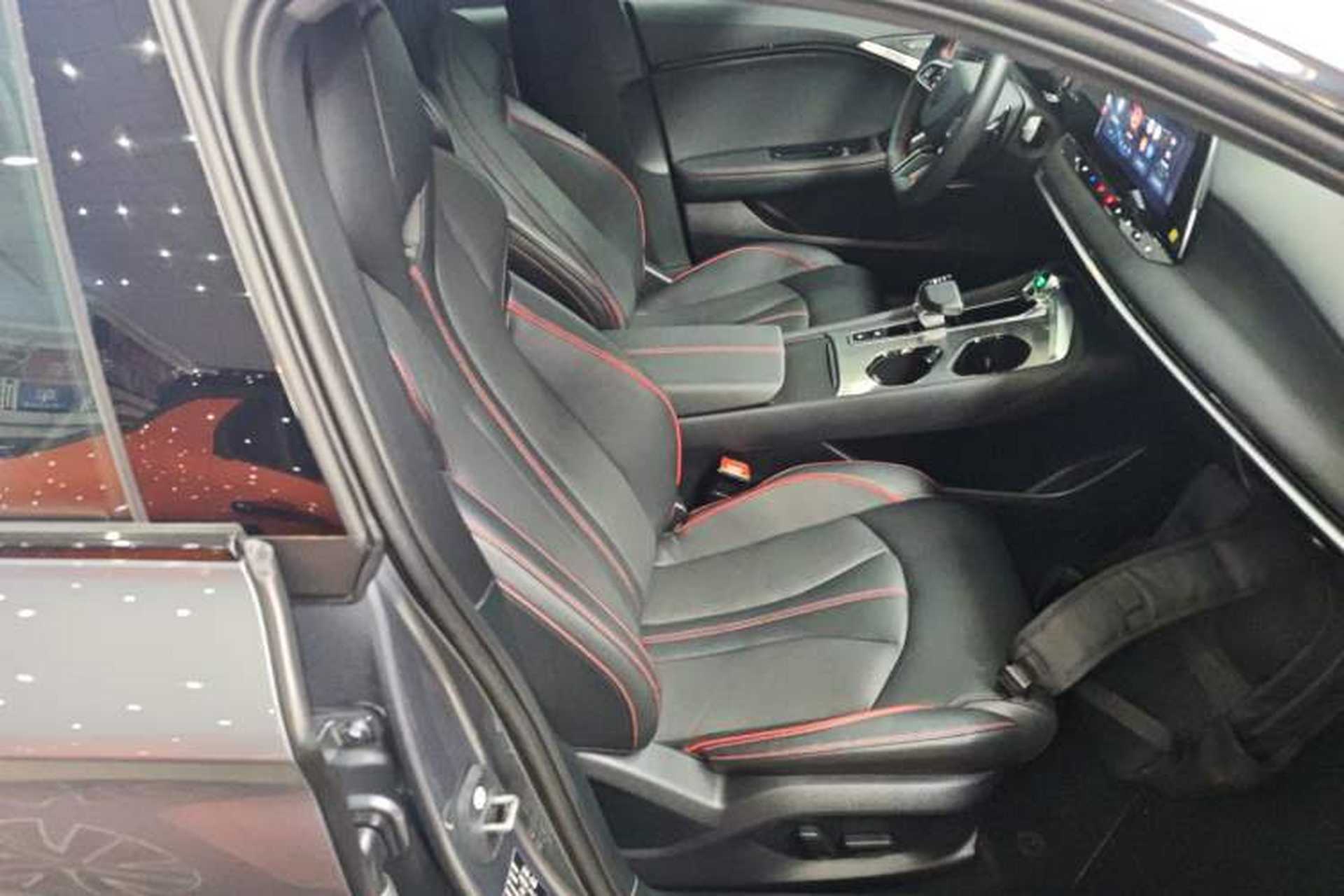 Used MG 7 2023 2.0T Automatic Trophy+ Ignition Glory Edition Right Front Seat