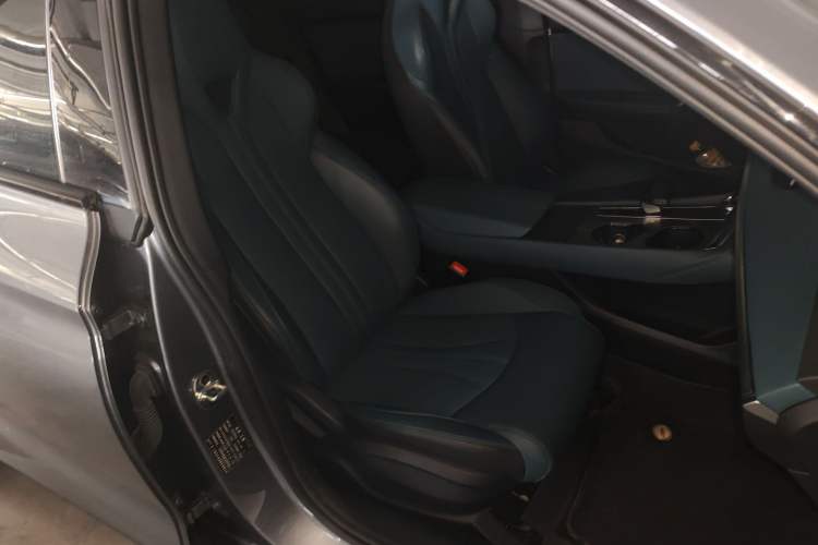 Used MG 7 2023 1.5T DCT Luxurious Supreme Edition Right Front Seat