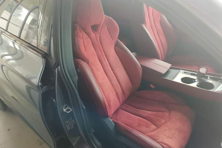 Used MG 7 2023 2.0T Automatic Hunter Luxury Edition Right Front Seat