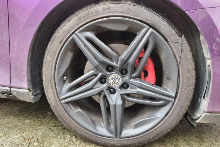 Used MG 7 2023 2.0T Automatic Trophy+ Ignition Glory Edition Right Front Wheel Hub