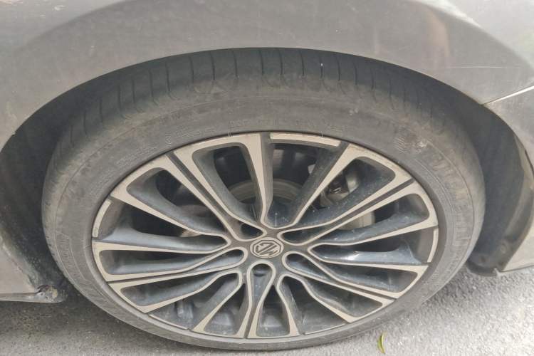 Used MG 7 2023 2.0T Automatic Hunter Luxury Edition Right Front Wheel Hub