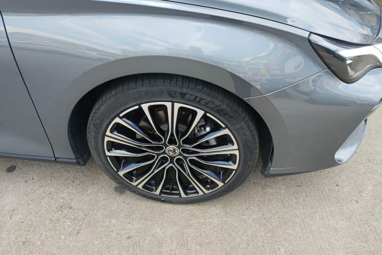Used MG 7 2023 2.0T Automatic Hunter Luxury Edition Right Front Wheel Hub