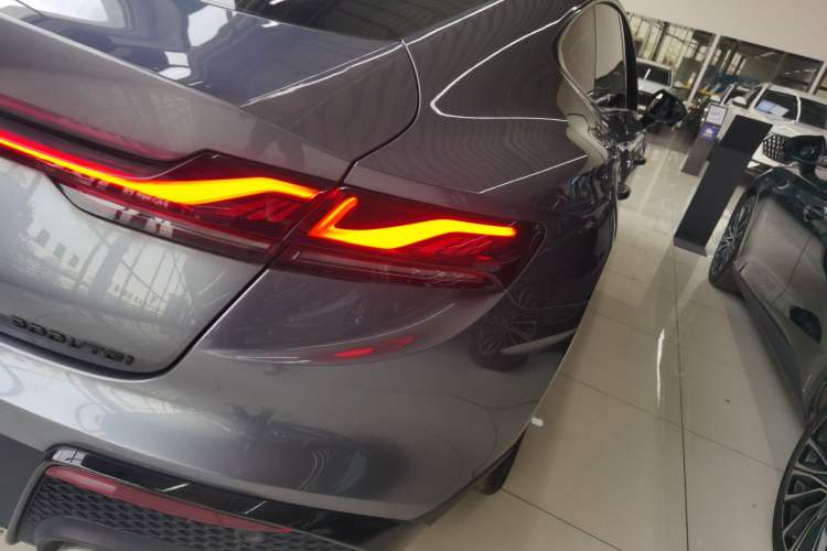 Used MG 7 2023 1.5T DCT Luxurious Supreme Edition Right Rear Taillight