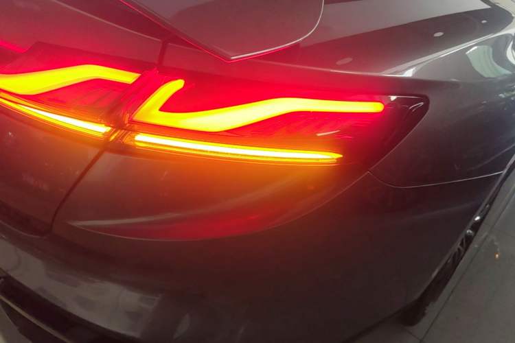 Used MG 7 2023 2.0T Automatic Hunter Luxury Edition Right Rear Taillight