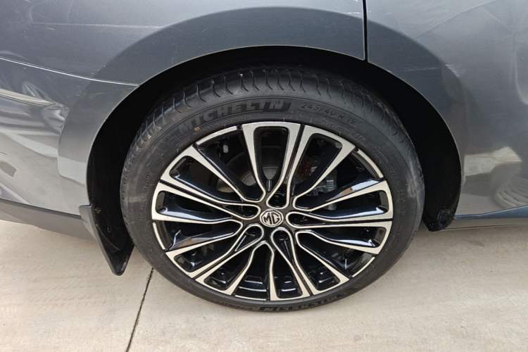 Used MG 7 2023 2.0T Automatic Hunter Luxury Edition Right Rear Wheel Hub