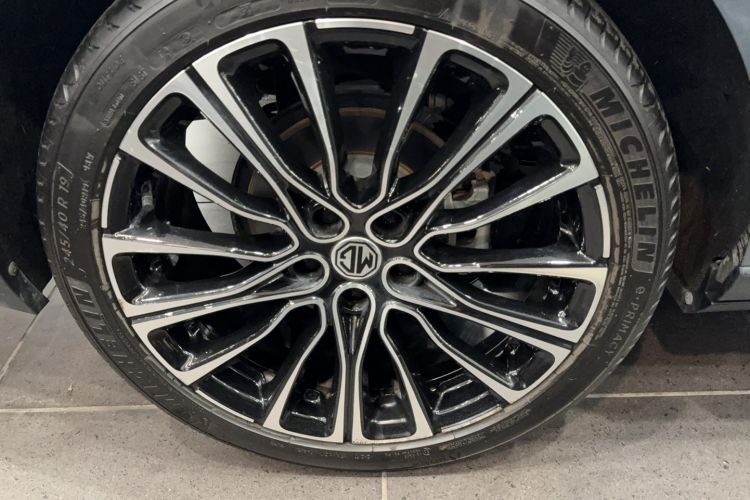 Used MG 7 2023 2.0T Automatic Hunter Luxury Edition Right Rear Wheel Hub