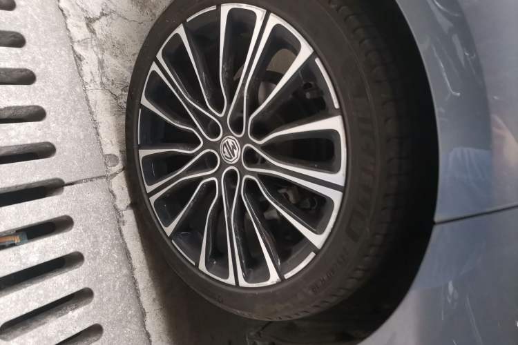 Used MG 7 2023 1.5T DCT Elegant & Graceful Edition Right Rear Wheel Hub