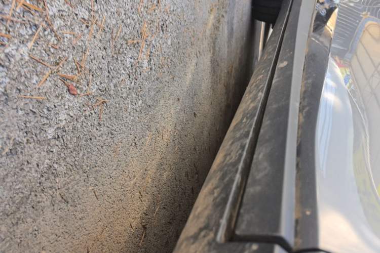 Used MG 7 2023 2.0T Automatic Hunter Luxury Edition Right Side Sill