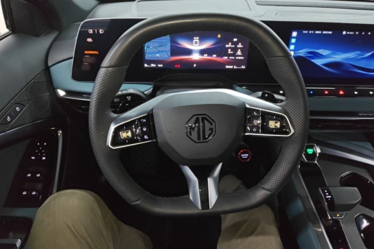 Used MG 7 2023 2.0T Automatic Hunter Luxury Edition Steering Wheel