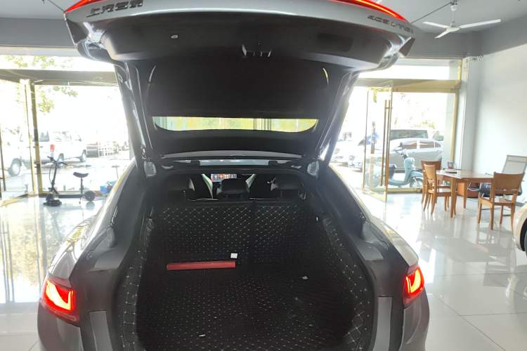 Used MG 7 2023 2.0T Automatic Trophy+ Ignition Glory Edition Trunk