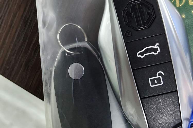 Used MG 7 2023 1.5T DCT Luxurious Supreme Edition Vehicle Key