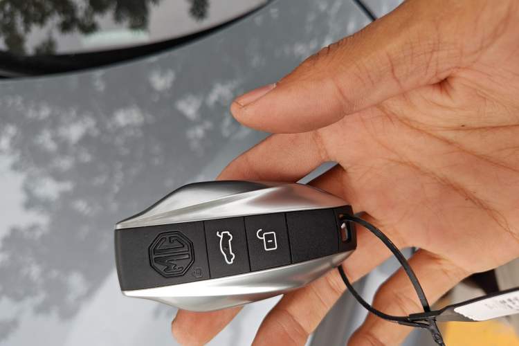 Used MG 7 2023 1.5T DCT Luxurious Supreme Edition Vehicle Key