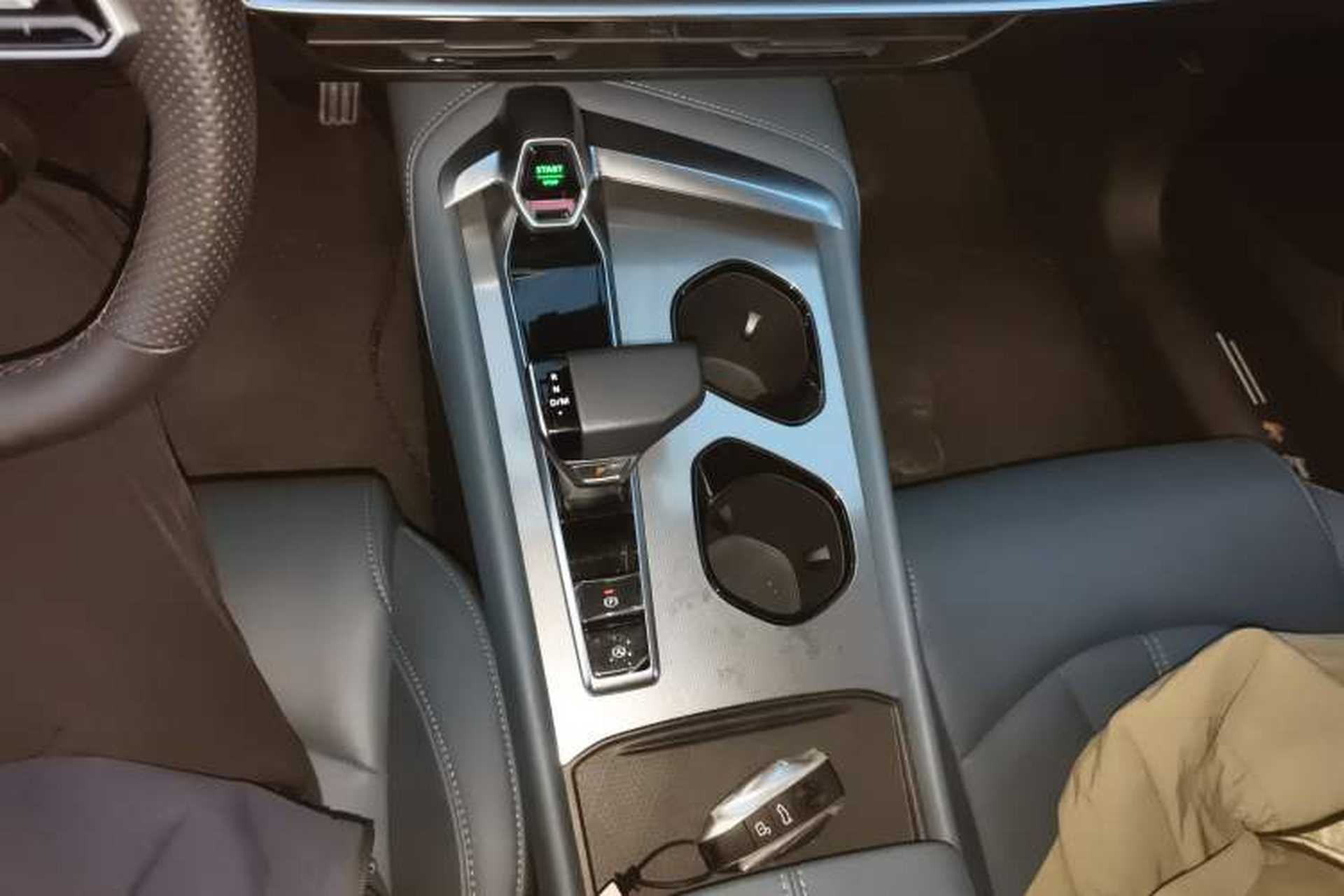 Used MG 7 2023 1.5T DCT Elegant & Graceful Edition Gear Lever