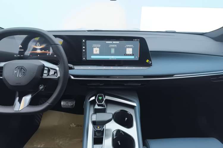 Used MG 7 2023 2.0T Automatic Hunter Luxury Edition Audio And AC Panel