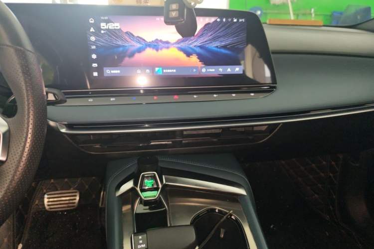 Used MG 7 2023 2.0T Automatic Trophy+ Ignition Glory Edition Audio And AC Panel