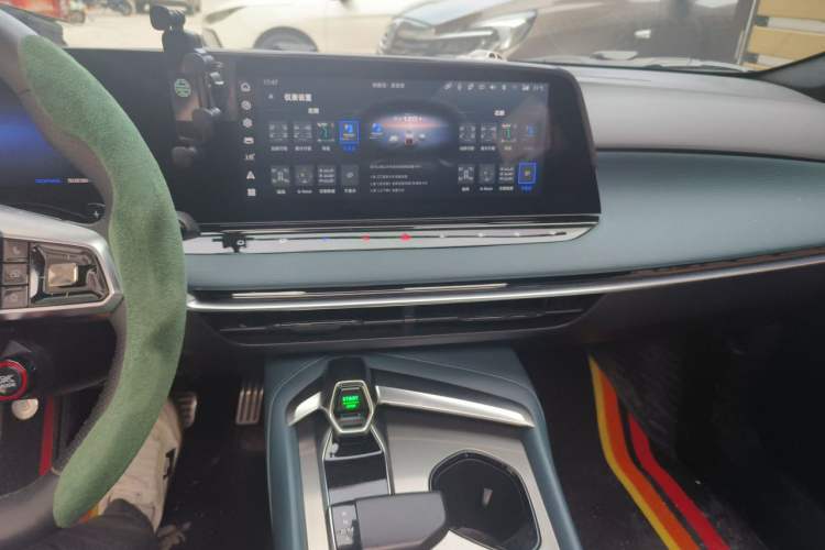 Used MG 7 2023 2.0T Automatic Trophy+ Ignition Glory Edition Audio And AC Panel