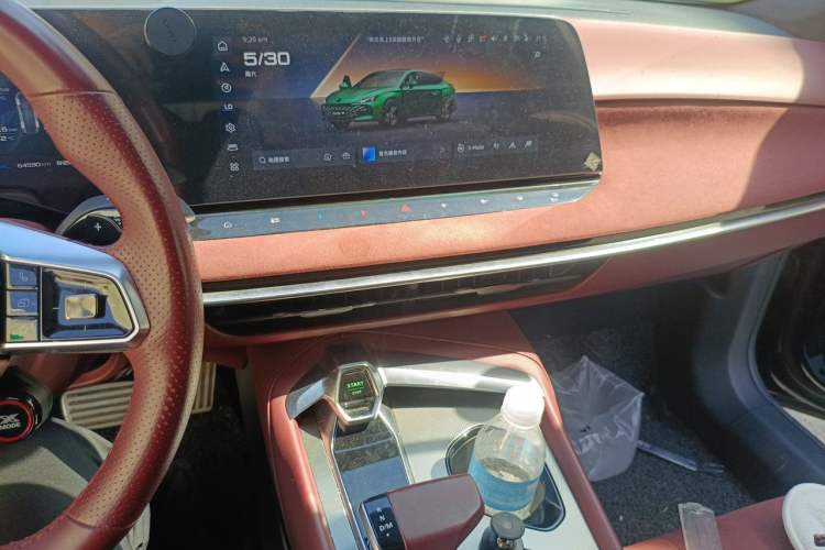 Used MG 7 2023 2.0T Automatic Trophy+ Ignition Glory Edition Audio And AC Panel