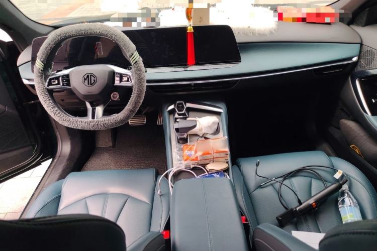 Used MG 7 2023 1.5T DCT Luxurious Supreme Edition Center Console