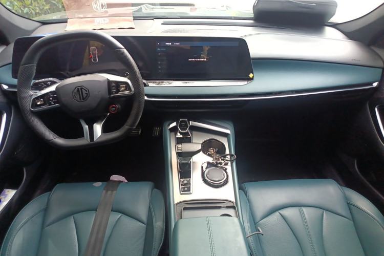 Used MG 7 2023 1.5T DCT Luxurious Supreme Edition Center Console