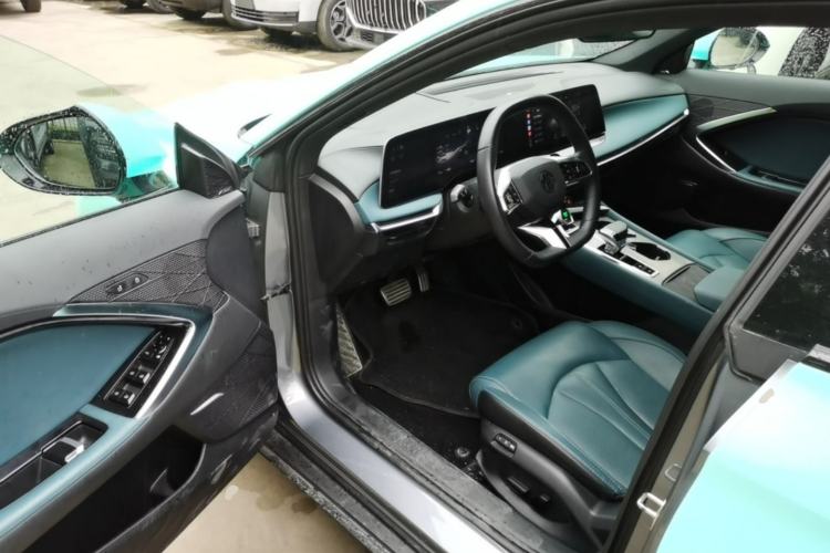 Used MG 7 2023 2.0T Automatic Trophy+ Ignition Glory Edition Driver Seat