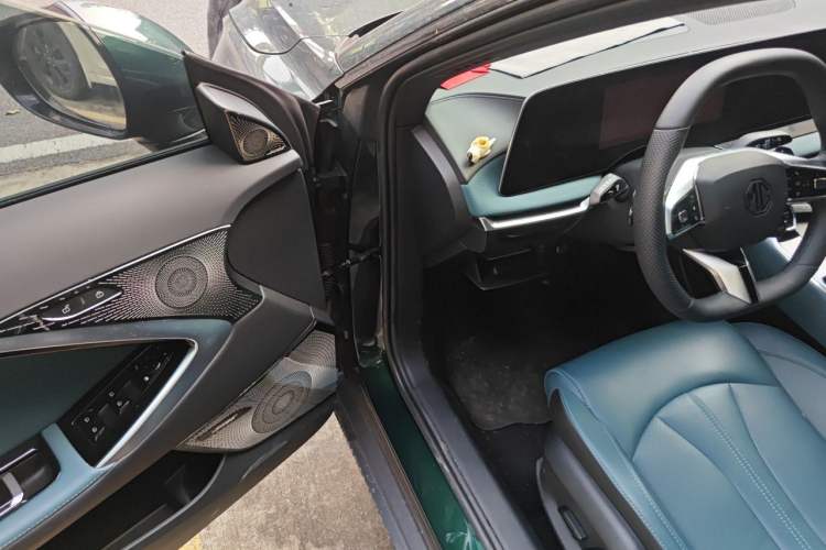 Used MG 7 2023 2.0T Automatic Hunter Luxury Edition Driver Seat