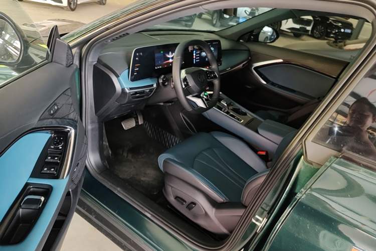 Used MG 7 2023 1.5T DCT Elegant & Graceful Edition Driver Seat