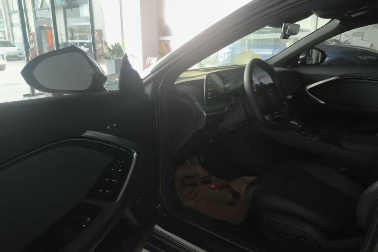 Used MG 7 2023 2.0T Automatic Hunter Luxury Edition Driver Seat