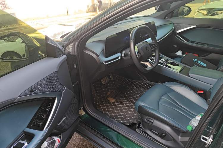 Used MG 7 2023 2.0T Automatic Trophy+ Ignition Glory Edition Driver Seat