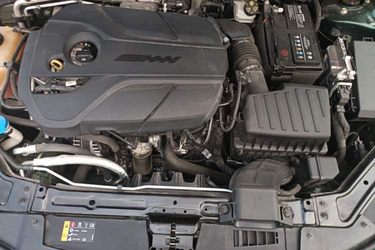 Used MG 7 2023 2.0T Automatic Hunter Luxury Edition Engine Bay
