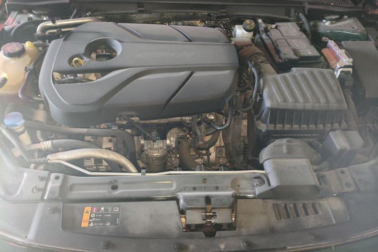 Used MG 7 2023 2.0T Automatic Hunter Luxury Edition Engine Bay