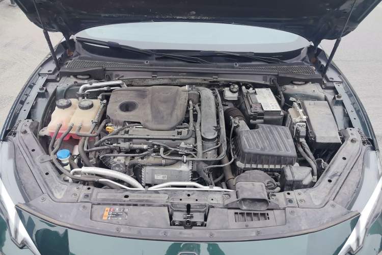 Used MG 7 2023 1.5T DCT Luxurious Supreme Edition Engine Bay