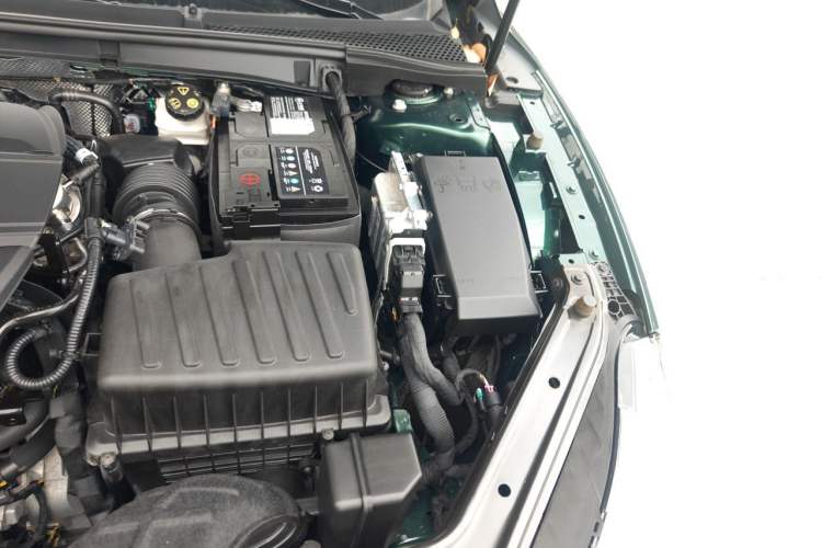 Used MG 7 2023 2.0T Automatic Hunter Luxury Edition Engine Bay Left