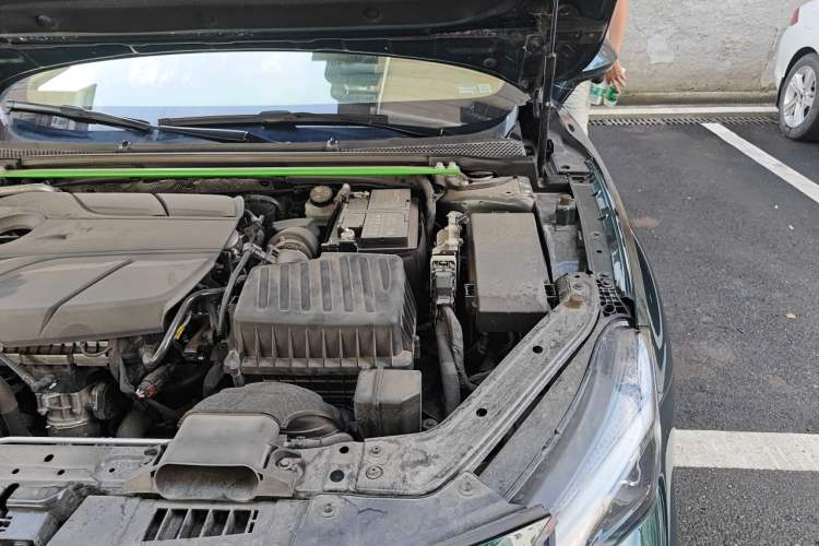 Used MG 7 2023 2.0T Automatic Trophy+ Ignition Glory Edition Engine Bay Left