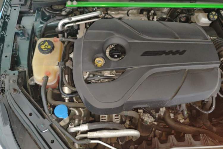Used MG 7 2023 2.0T Automatic Trophy+ Ignition Glory Edition Engine Bay Right