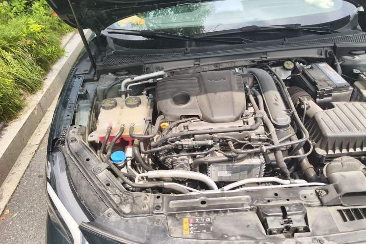 Used MG 7 2023 1.5T DCT Elegant & Graceful Edition Engine Bay Right