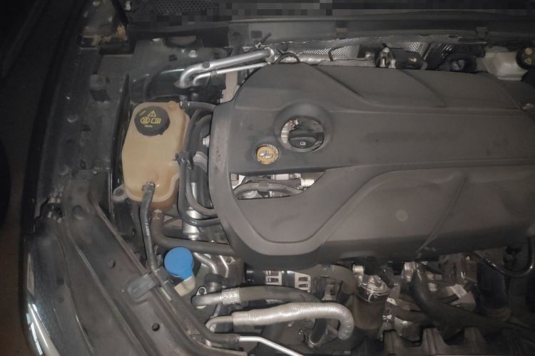 Used MG 7 2023 2.0T Automatic Hunter Luxury Edition Engine Bay Right