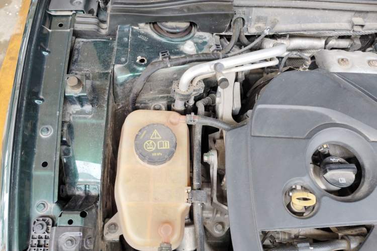 Used MG 7 2023 2.0T Automatic Hunter Luxury Edition Engine Bay Right