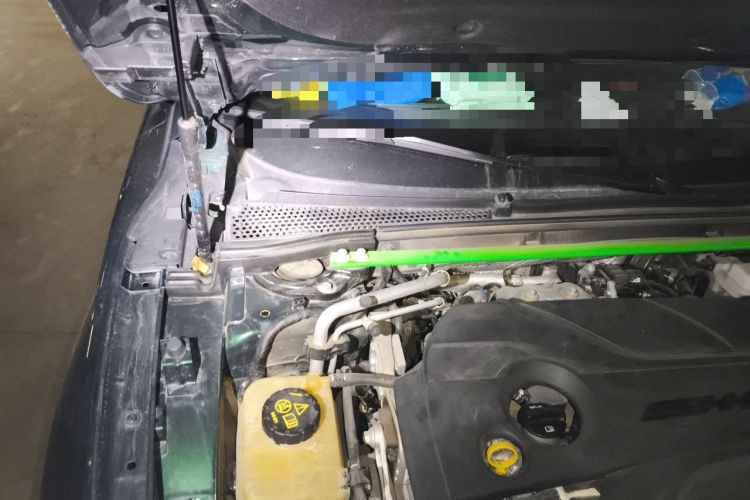 Used MG 7 2023 2.0T Automatic Trophy+ Ignition Glory Edition Engine Bay Right