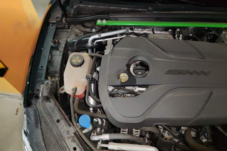 Used MG 7 2023 2.0T Automatic Trophy+ Ignition Glory Edition Engine Bay Right