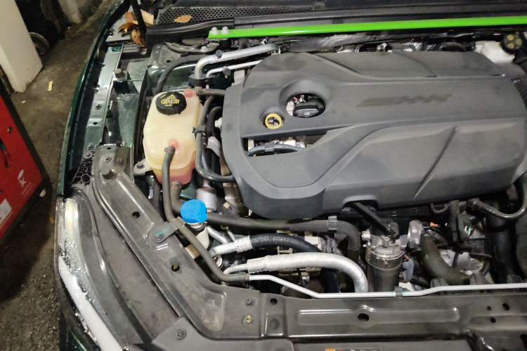 Used MG 7 2023 2.0T Automatic Trophy+ Ignition Glory Edition Engine Bay Right
