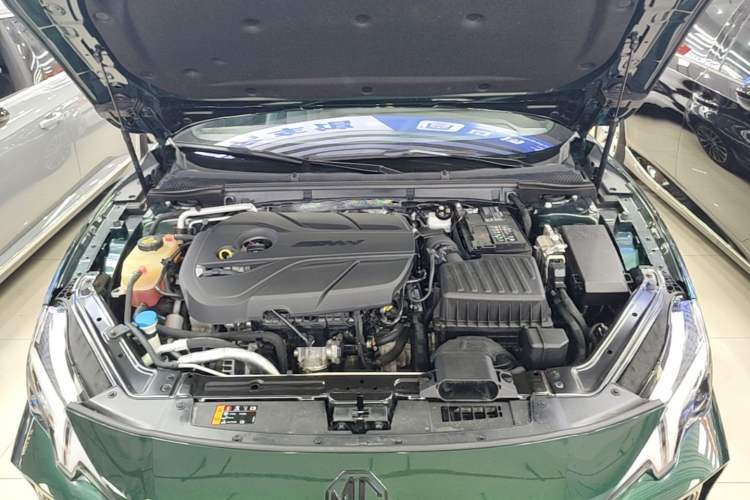 Used MG 7 2023 2.0T Automatic Hunter Luxury Edition Engine Bay