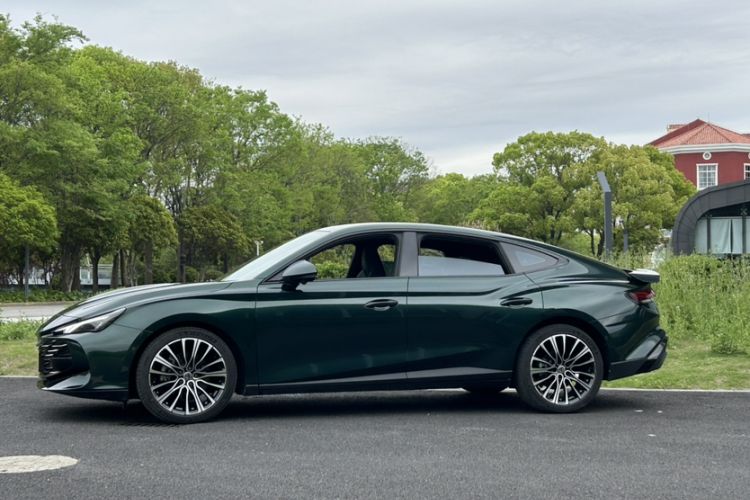 Used MG 7 2023 2.0T Automatic Hunter Luxury Edition Exterior 1