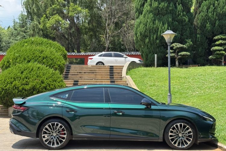 Used MG 7 2023 2.0T Automatic Hunter Luxury Edition Exterior 2