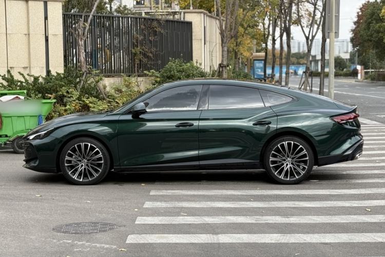 Used MG 7 2023 2.0T Automatic Hunter Luxury Edition Exterior 2