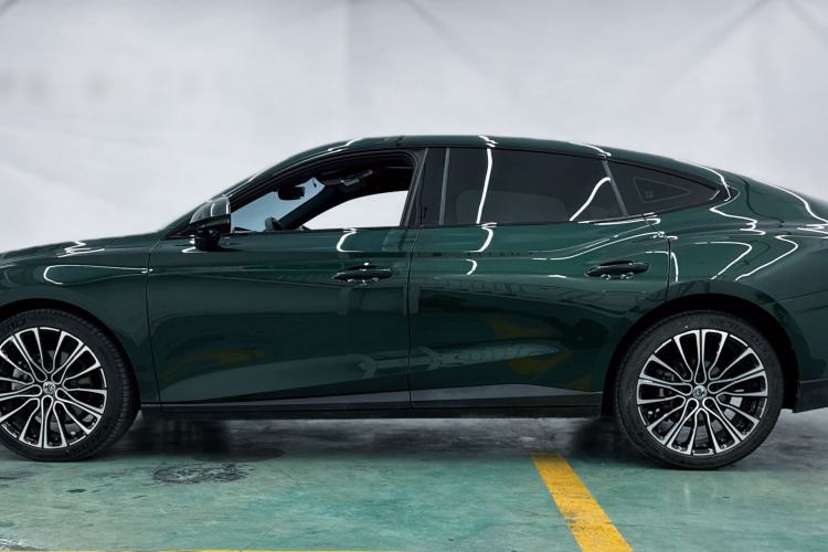 Used MG 7 2023 2.0T Automatic Hunter Luxury Edition Exterior 3
